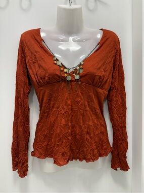 Unique Burnt Orange Wrinkly Style Blouse With Detachable Bead Necklace Size S